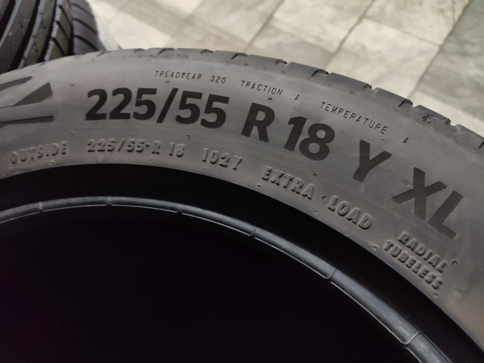 Гуми Летни 225/55R18, снимка 3 - Гуми и джанти - 55477490