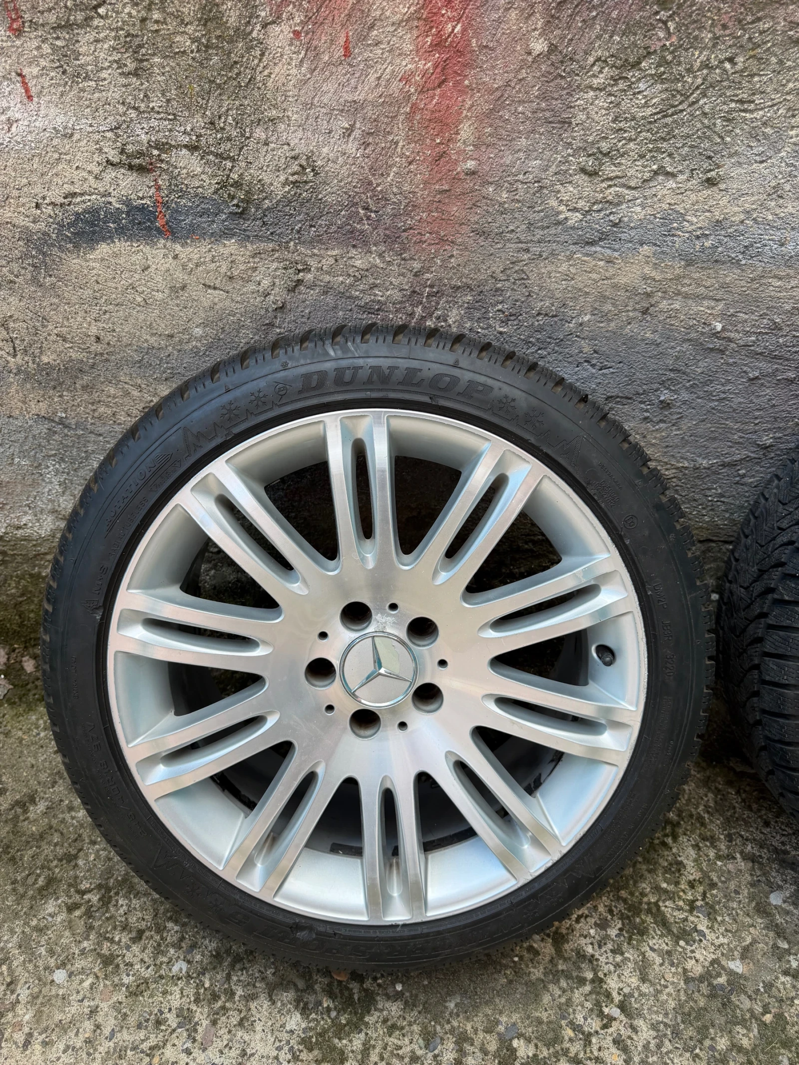 Гуми с джанти Bridgestone 245/40R18, снимка 2 - Гуми и джанти - 56103035