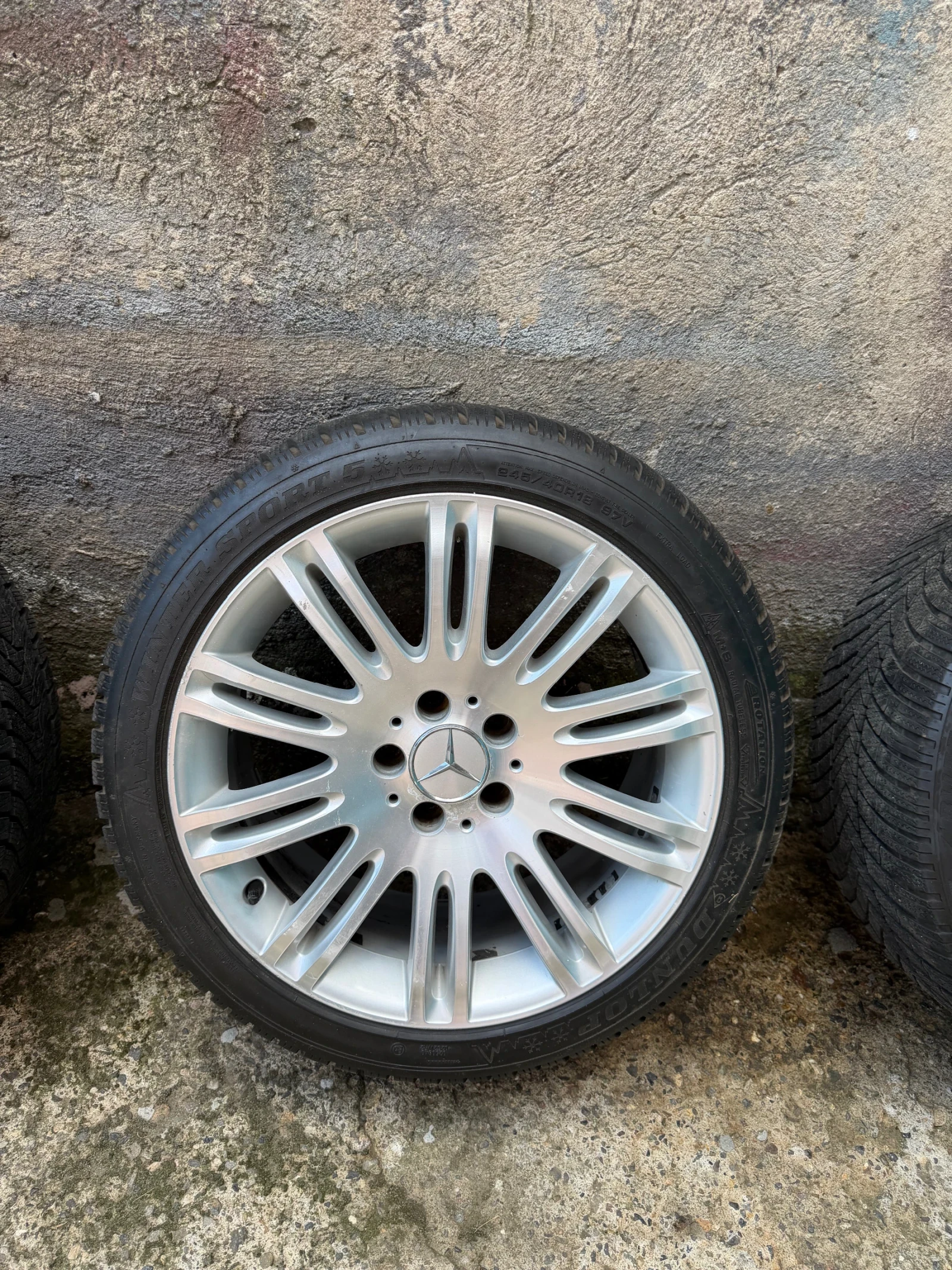 Гуми с джанти Bridgestone 245/40R18, снимка 3 - Гуми и джанти - 56103035