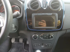 Dacia Sandero Eco-G 100 климатроник, снимка 5