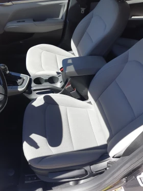Hyundai Elantra Value Edition, снимка 10