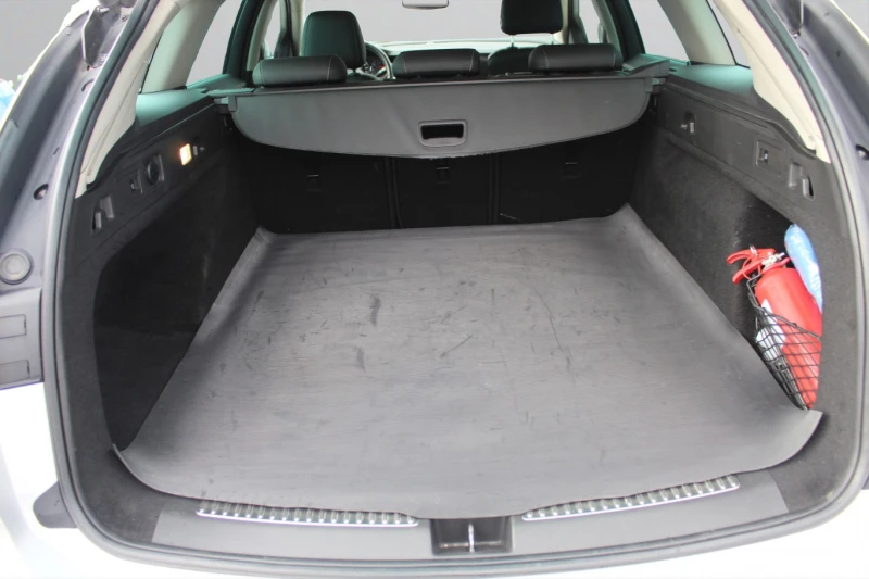 Opel Insignia КЛИЕНТСКИ АВТОМОБИЛ, снимка 8 - Автомобили и джипове - 48979705