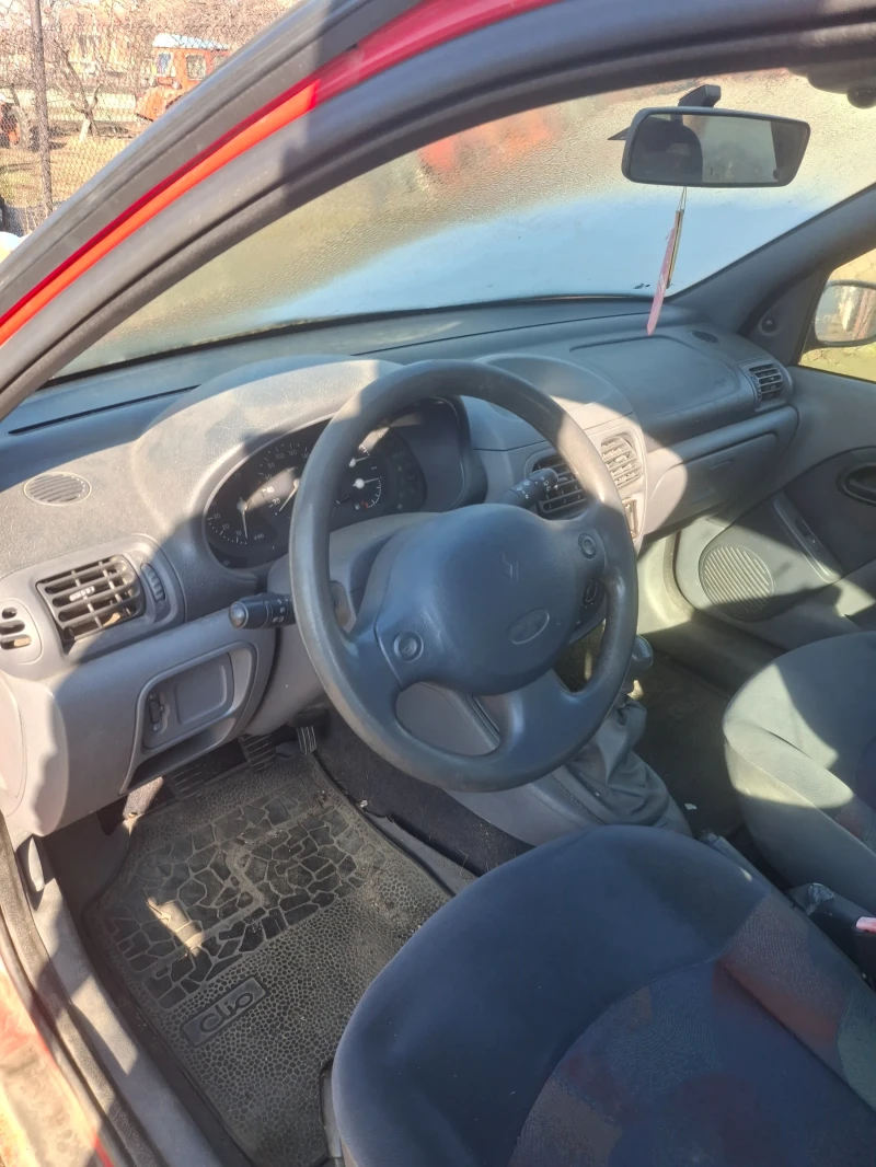 Renault Clio 1.2 бензин , снимка 5 - Автомобили и джипове - 49379908