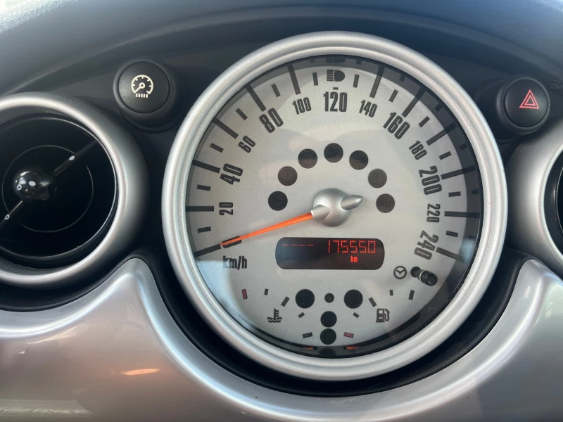 Mini Cooper 1.6 БЕНЗИН, снимка 10 - Автомобили и джипове - 51749153