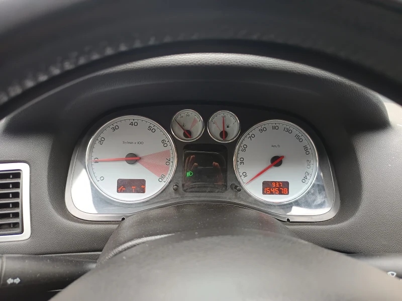 Peugeot 307 Уникат! Кабриолет., снимка 9 - Автомобили и джипове - 52341994