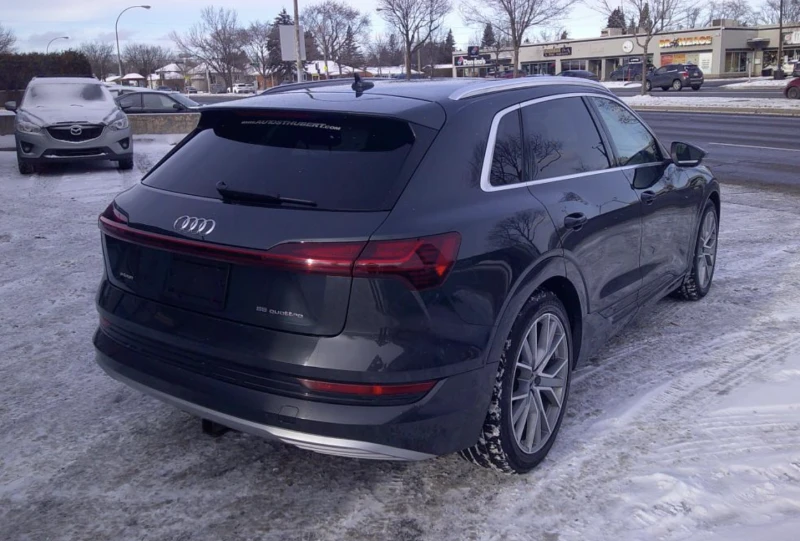 Audi E-Tron 360КАМЕРА* ПОДГРЕВ* LANE* ASSIST* ОБДУХВАНЕ* , снимка 2 - Автомобили и джипове - 52868647