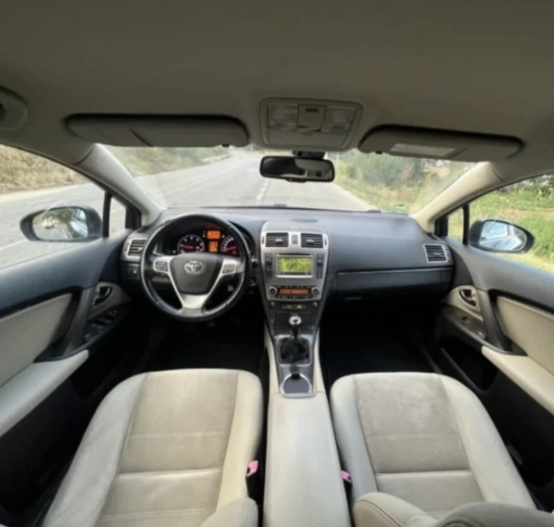 Toyota Avensis, снимка 8 - Автомобили и джипове - 53169030