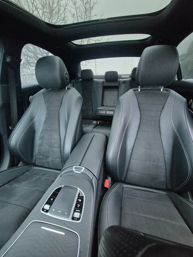 Mercedes-Benz E 220 AMG/FULL/21г/159хил/9Gtronic , снимка 11 - Автомобили и джипове - 53204552