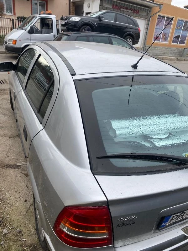 Opel Astra 1.6 16v, снимка 3 - Автомобили и джипове - 47051705