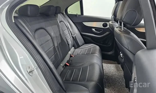Mercedes-Benz C 220 ПОДГРЕВИ/ШИБИДАХ/ФИКСИРАНА ЦЕНА ДО БЪЛГАРИЯ, снимка 9 - Автомобили и джипове - 55146800