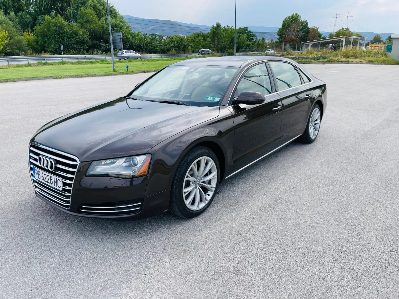 Audi A8 A8 L 4.2 quattro - изображение 2