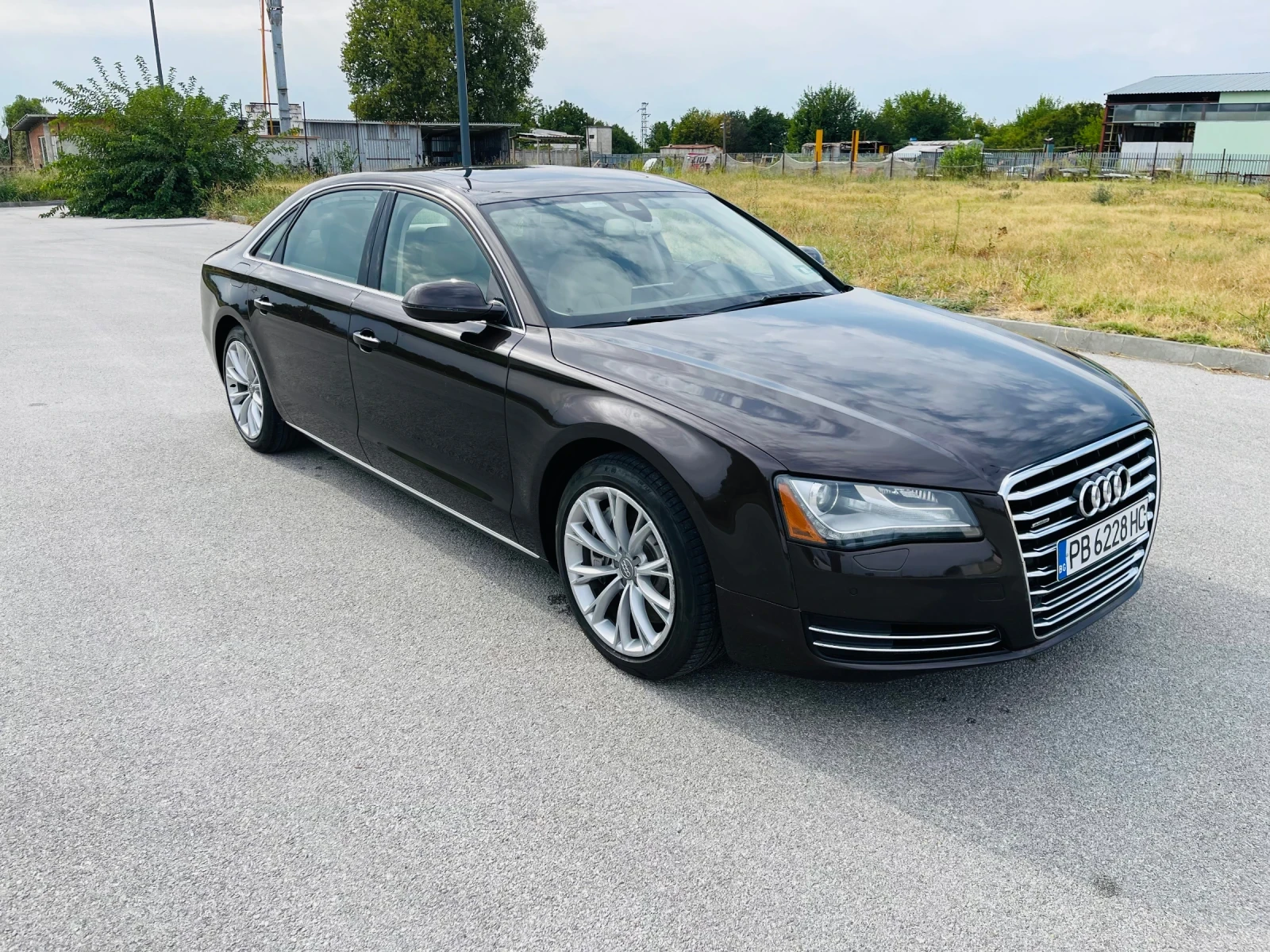 Audi A8 A8 L 4.2 quattro - изображение 3