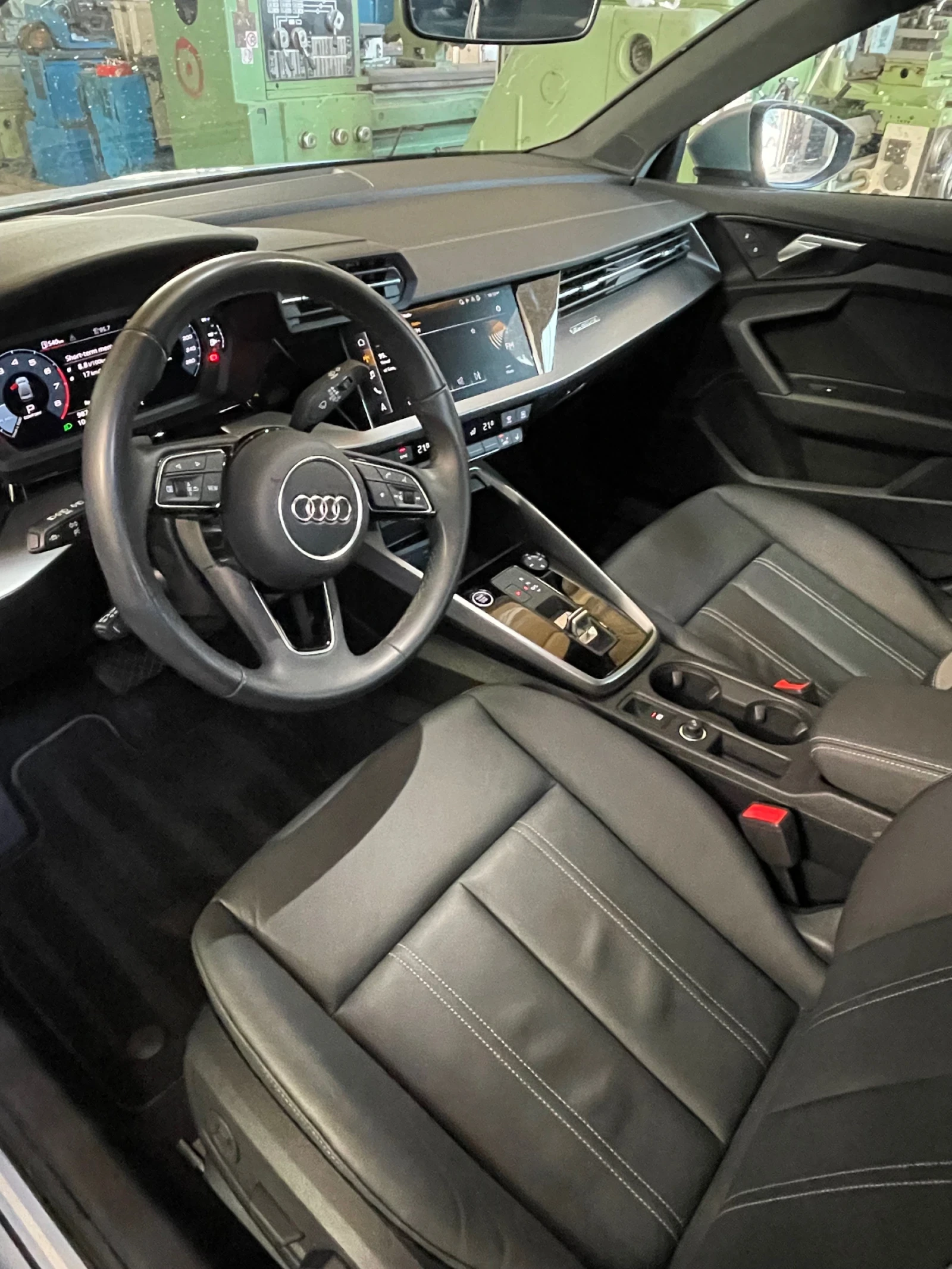 Audi A3 2.0T quattro - изображение 9