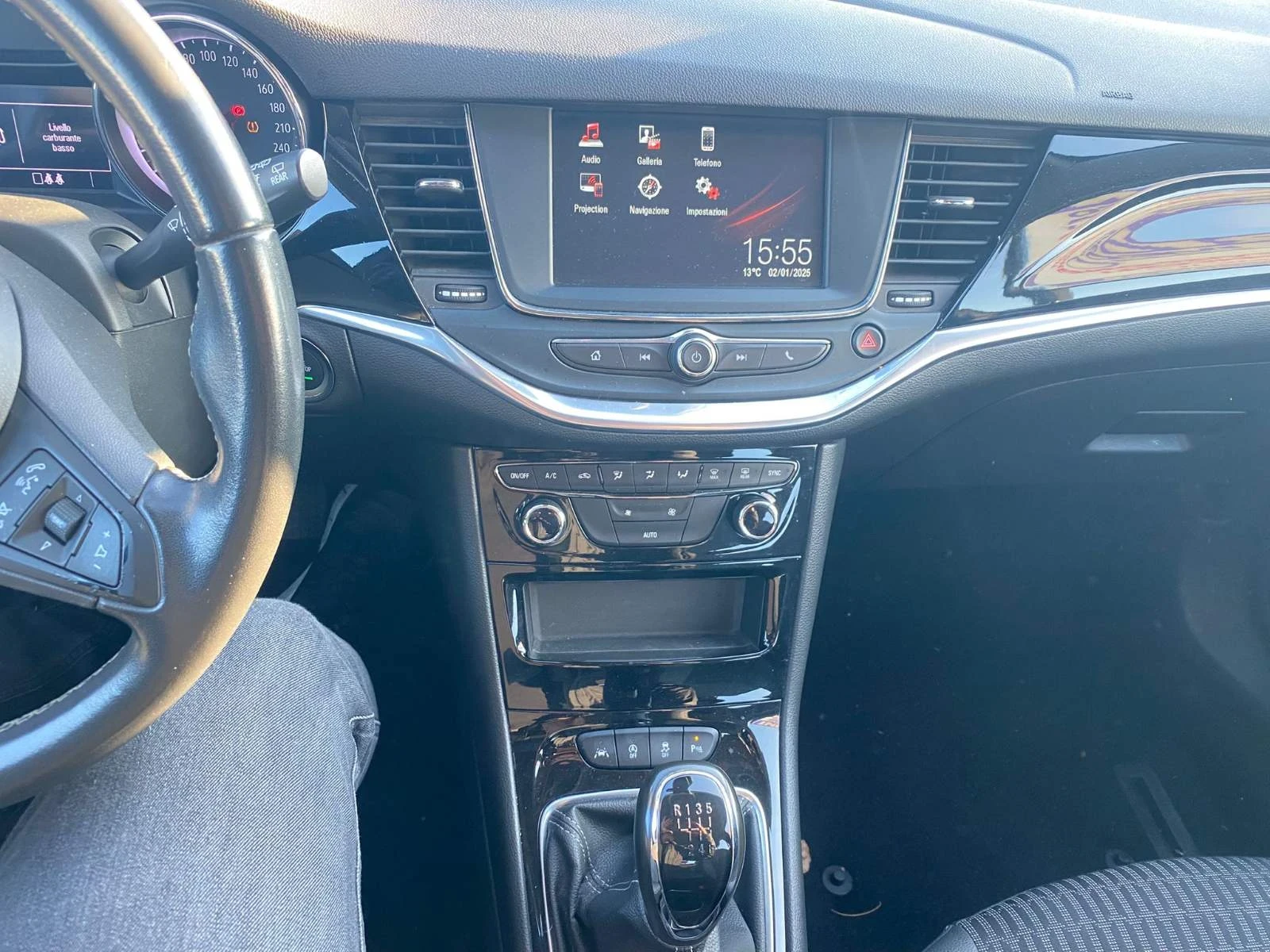 Opel Astra 1.2 turbo GT 2021 - изображение 6