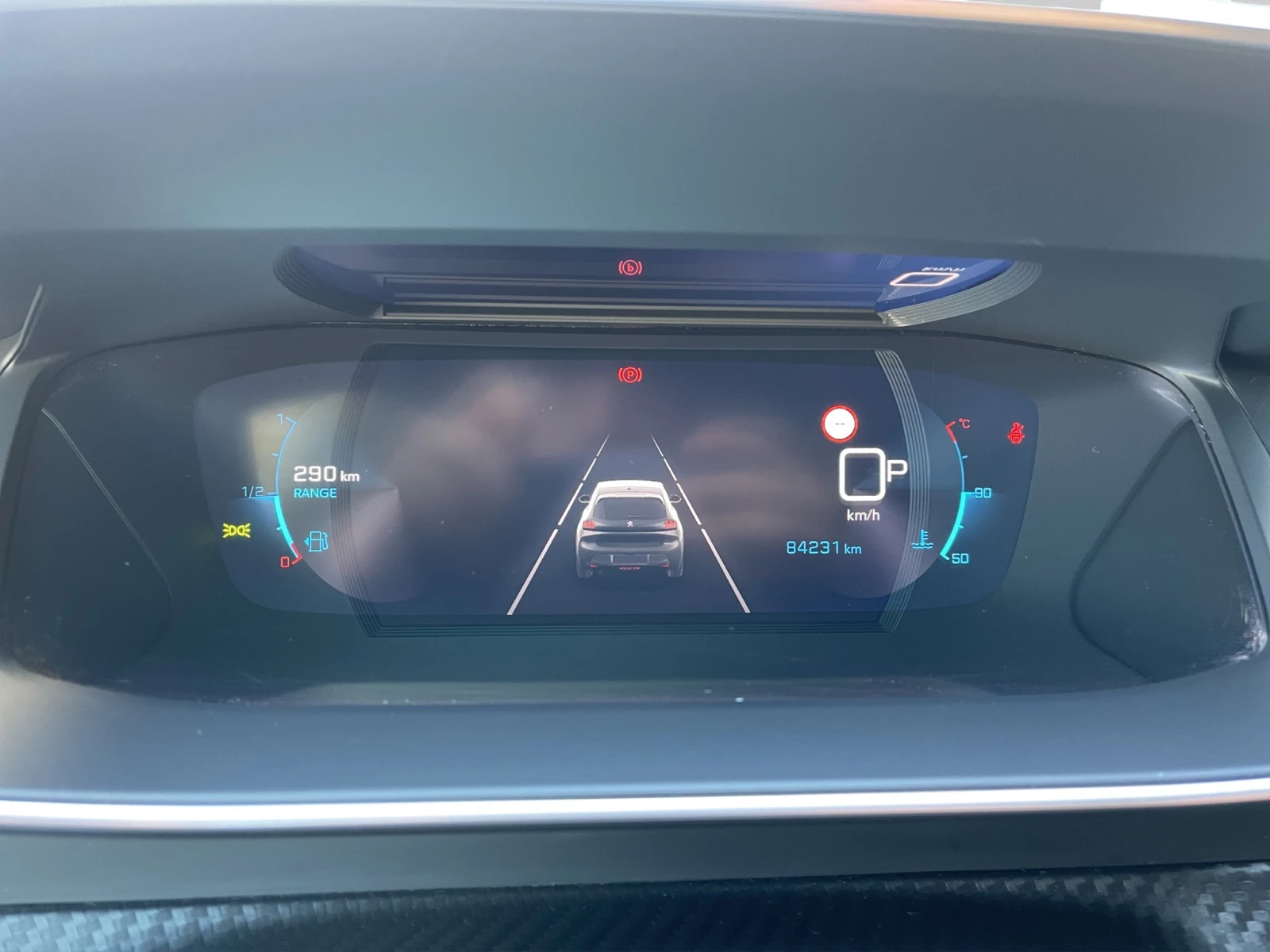 Peugeot 208  ALLURE 1.2 PureTech 100 EAT8 EURO 6 - изображение 7