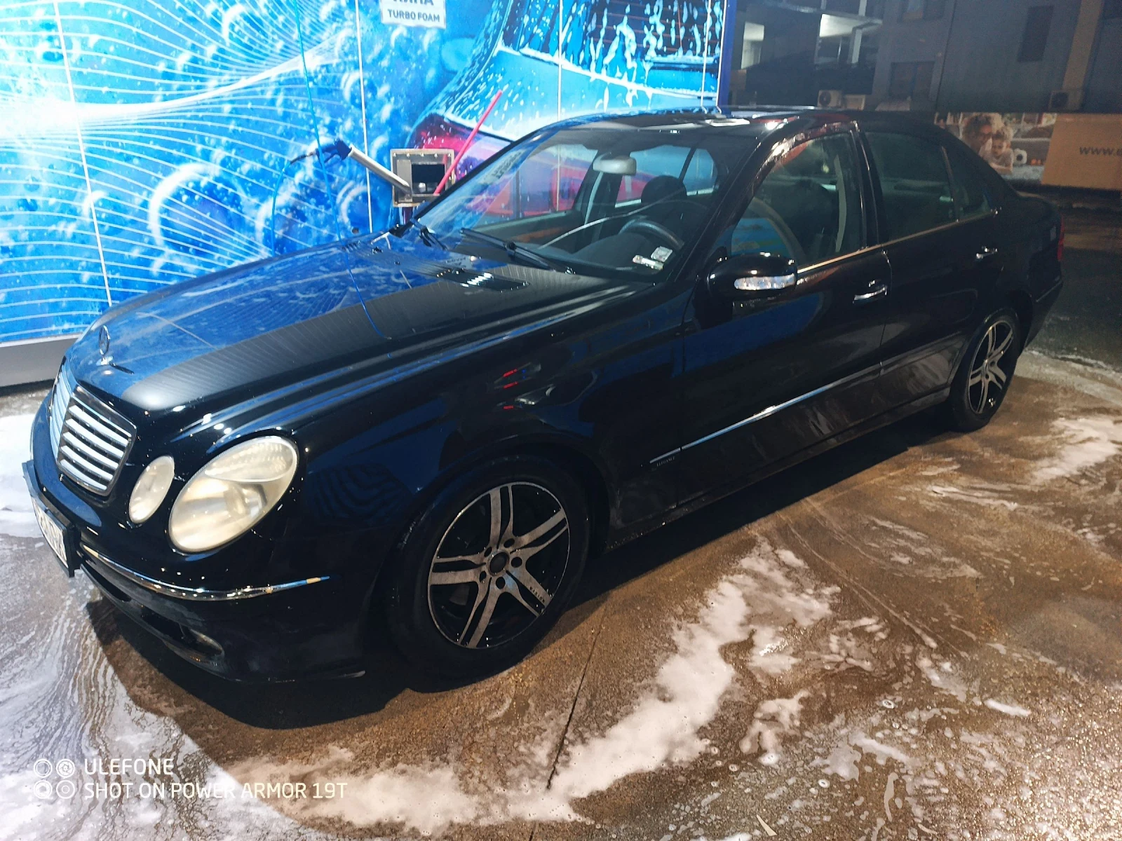 Mercedes-Benz E 220  - изображение 9