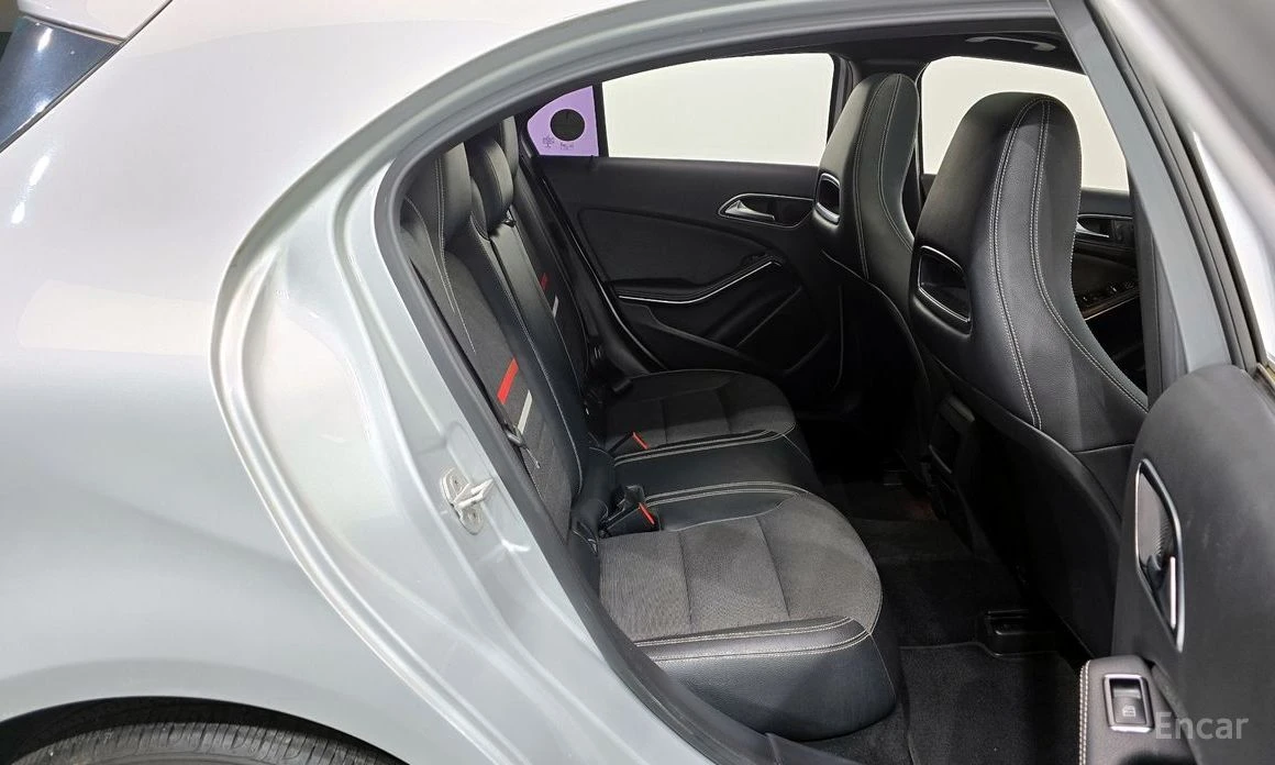 Mercedes-Benz A 200, снимка 12 - Автомобили и джипове - 53945842