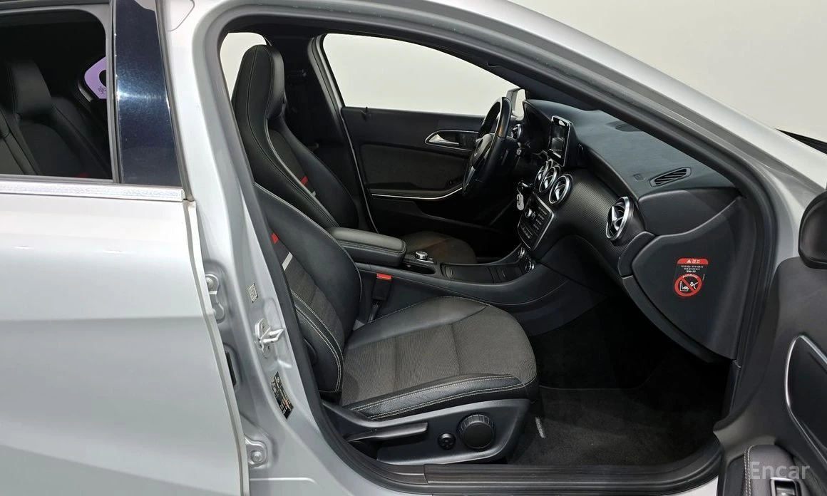 Mercedes-Benz A 200, снимка 11 - Автомобили и джипове - 53945842