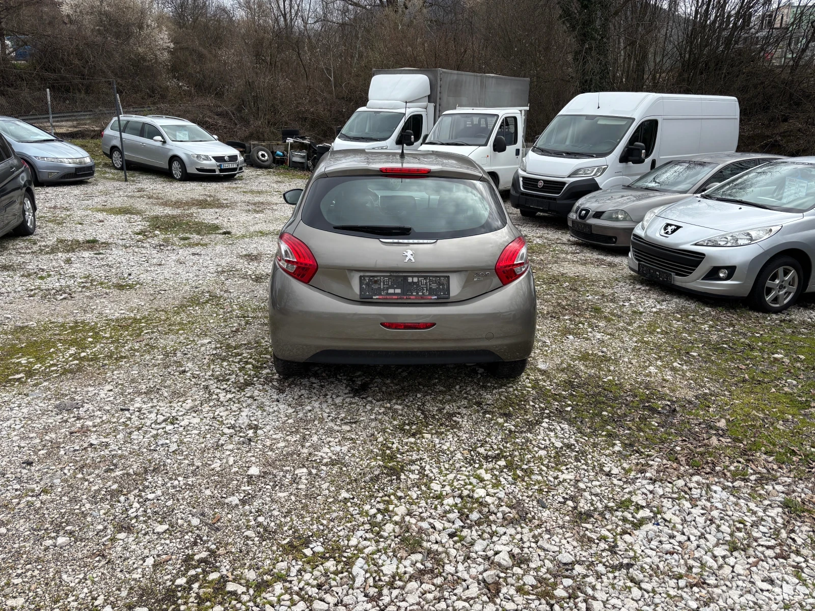 Peugeot 208 1.6 hdi navi, снимка 6 - Автомобили и джипове - 54106657