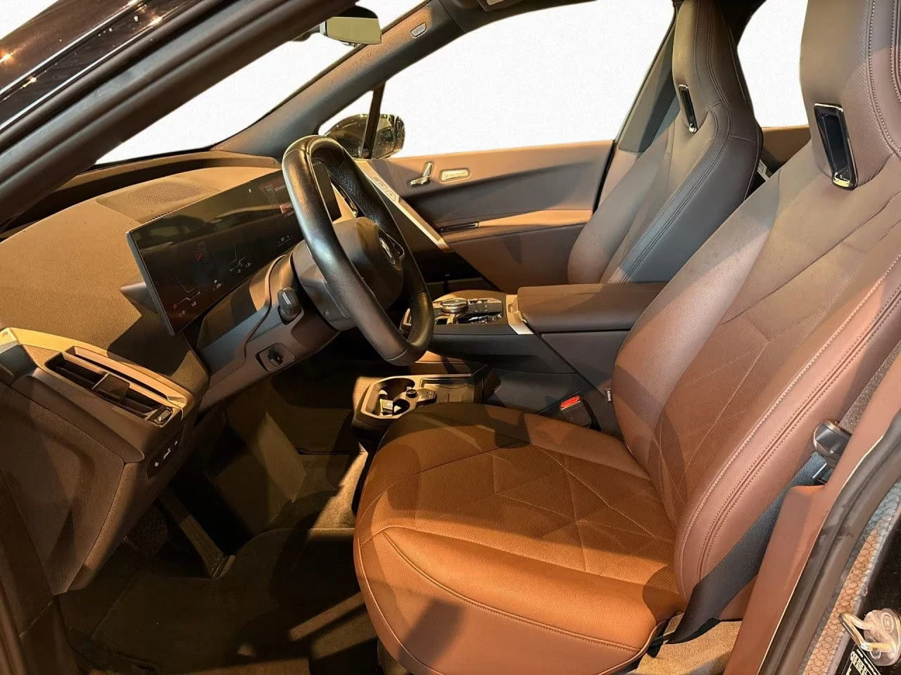 BMW iX xDRIVE40/325HP/NAVI/HUD/CAM/ACC/LED/275z, снимка 9 - Автомобили и джипове - 54121867