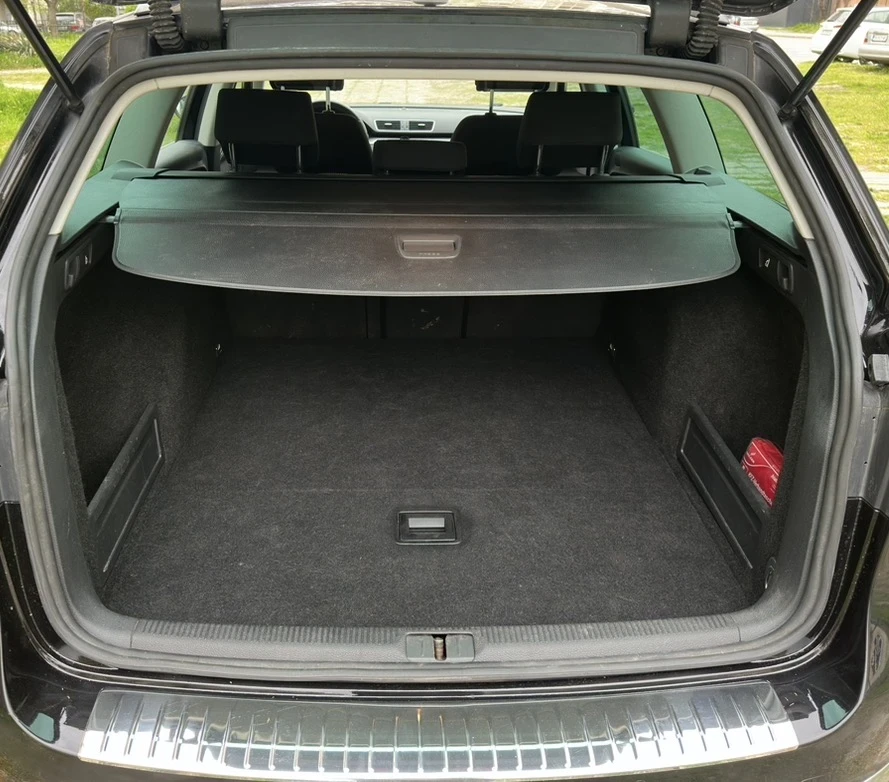 VW Passat 2.0TDI Bi-XENON/Подгреви/Автопилот/Климатроник, снимка 9 - Автомобили и джипове - 54209171