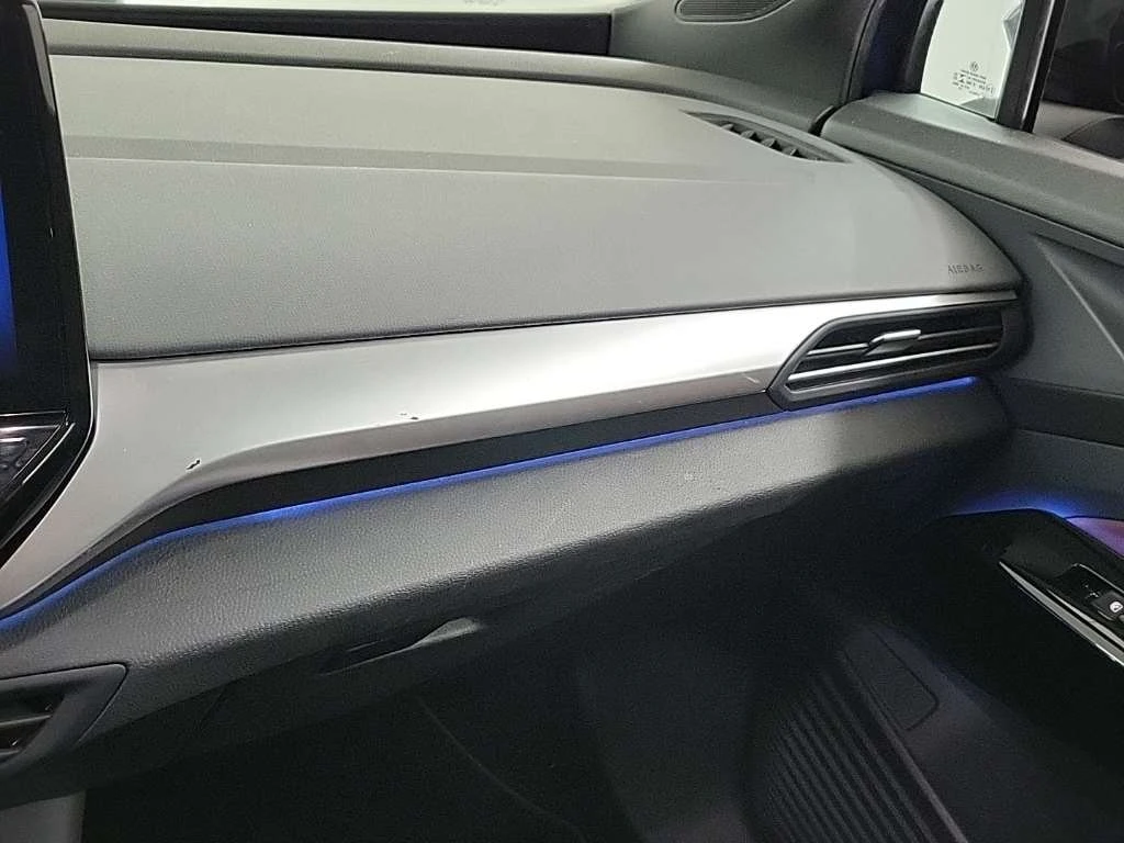 VW ID.4 1st Edition PRO, снимка 13 - Автомобили и джипове - 54311746