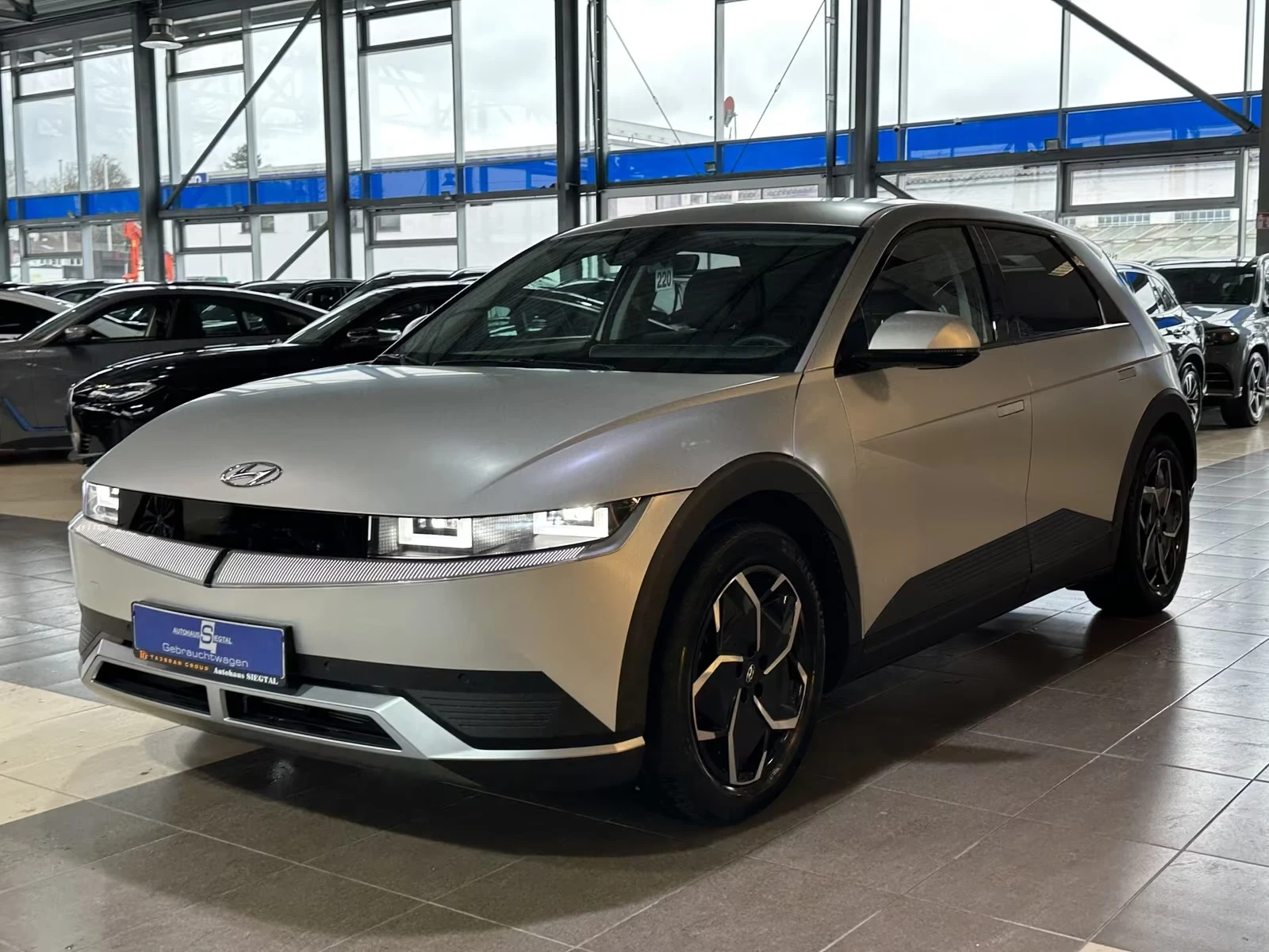 Hyundai Ioniq 5 77.4KW* 325H.P.* AWD* ГАРАНЦИЯ, снимка 2 - Автомобили и джипове - 54543002