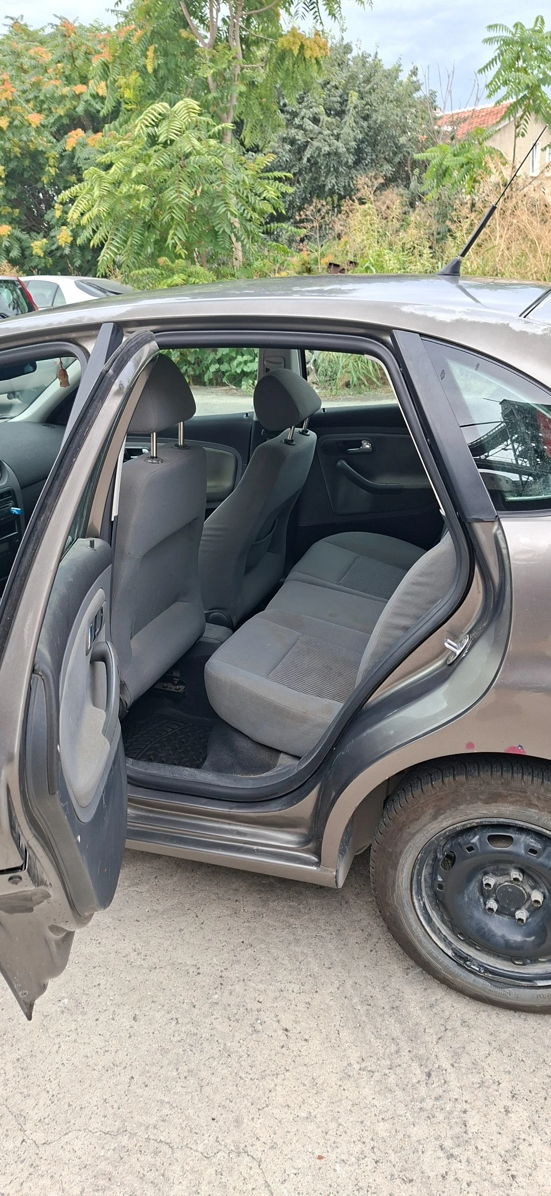 Seat Ibiza, снимка 9 - Автомобили и джипове - 55672842