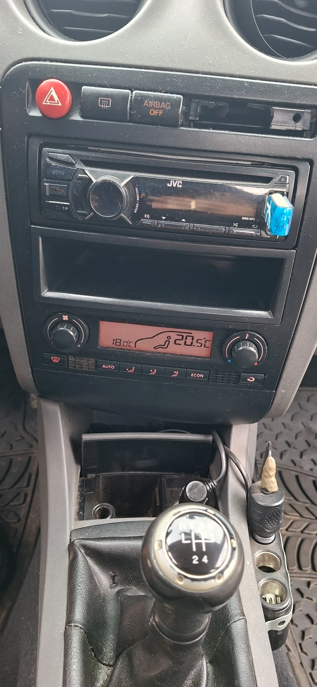 Seat Ibiza, снимка 15 - Автомобили и джипове - 55672842