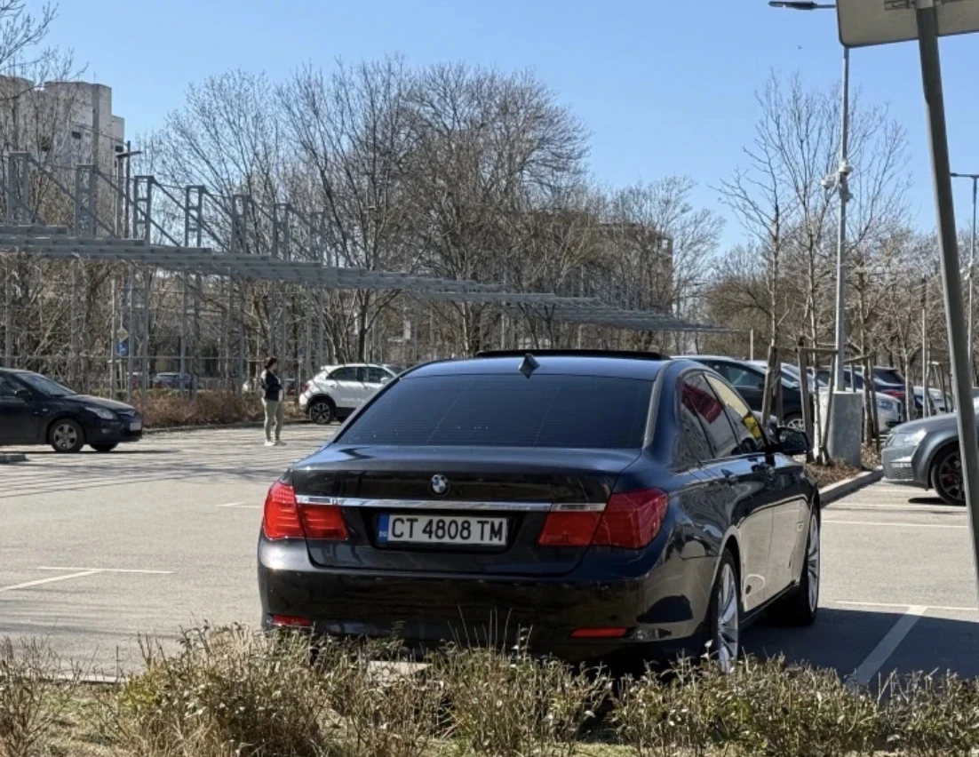 BMW 730, снимка 4 - Автомобили и джипове - 56163543