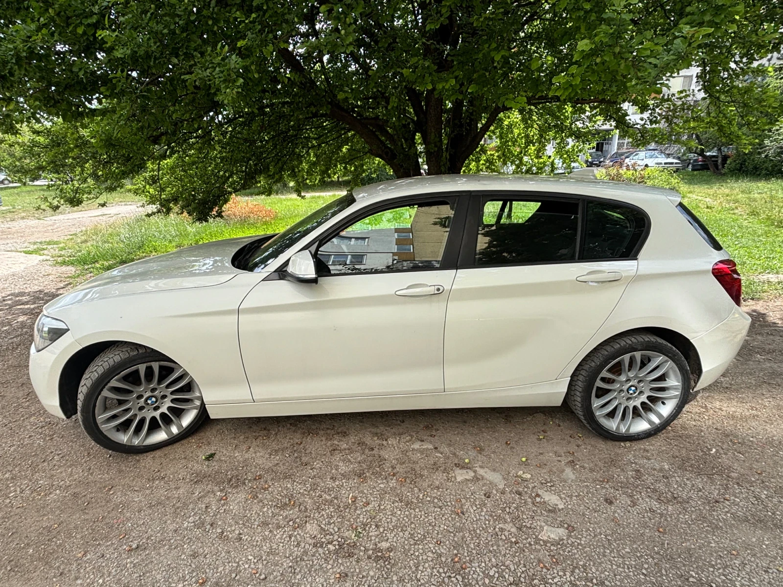BMW 118, снимка 13 - Автомобили и джипове - 56322395