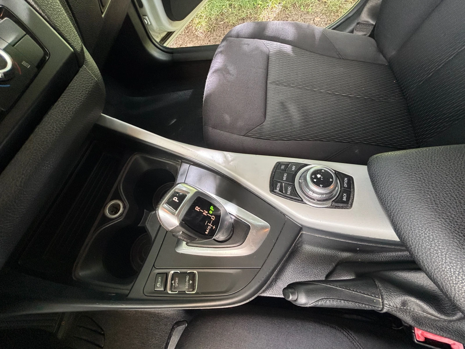 BMW 118, снимка 15 - Автомобили и джипове - 56322395