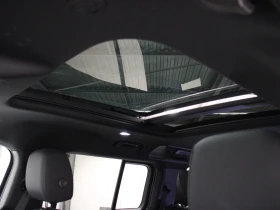 Land Rover Defender 110 D300 X-Dynamic SE, снимка 9
