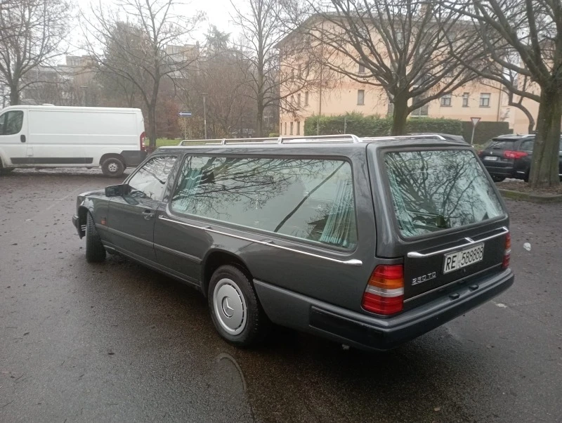 Mercedes-Benz 250 Катафалка 100хил. Км., снимка 6 - Автомобили и джипове - 43499465