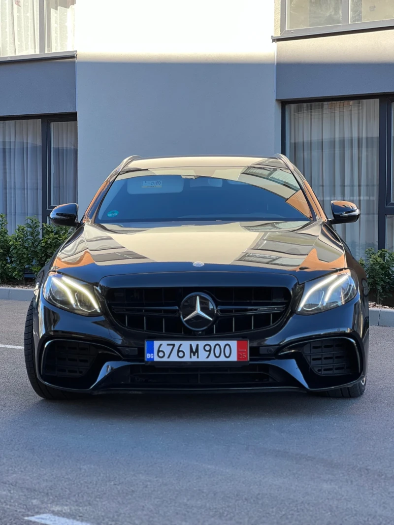 Mercedes-Benz E 220 6.3 AMG PAKET -9G TRONIC, снимка 3 - Автомобили и джипове - 47900592