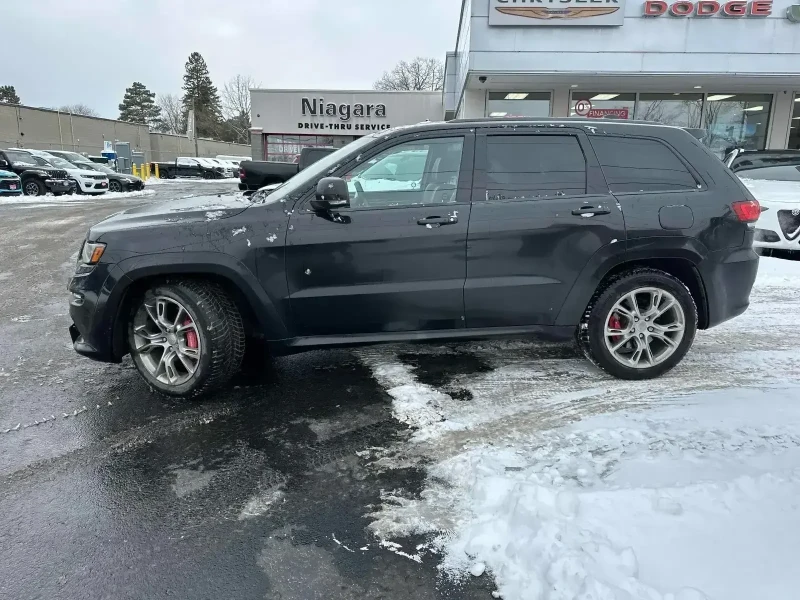 Jeep Grand cherokee * SRT8* CARFAX * БЕЗ ПЪРВОНАЧАЛНА ВНОСКА, снимка 3 - Автомобили и джипове - 52791870