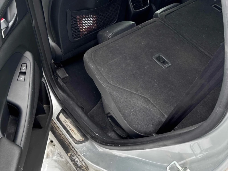 Hyundai Tucson * Ultimate * CARFAX * БЕЗ ПЪРВОНАЧАЛНА ВНОСКА, снимка 13 - Автомобили и джипове - 52941012