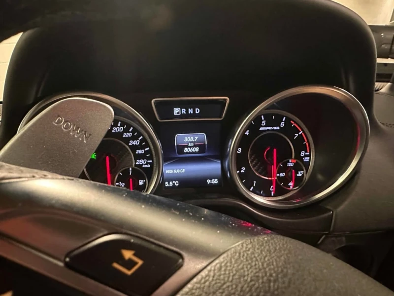 Mercedes-Benz G 63 AMG * CARFAX * БЕЗ ПЪРВОНАЧАЛНА ВНОСКА, снимка 8 - Автомобили и джипове - 53110187