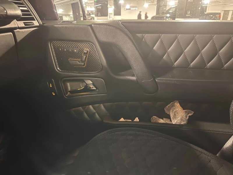 Mercedes-Benz G 63 AMG * CARFAX * БЕЗ ПЪРВОНАЧАЛНА ВНОСКА, снимка 10 - Автомобили и джипове - 53110187