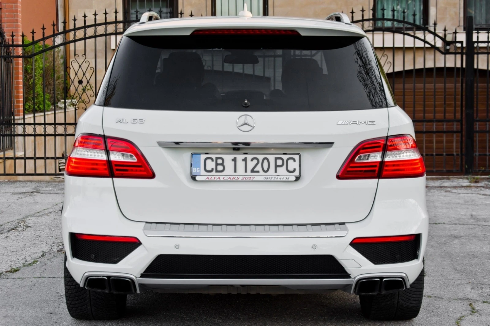 Mercedes-Benz ML 63 AMG AMG-DESIGNO, PANORAMA, OBDUHVANE - изображение 6