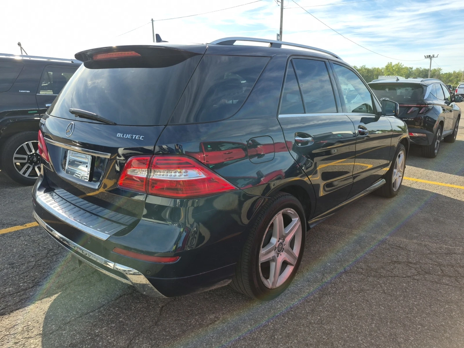 Mercedes-Benz ML 350 BLUETEC (CARFAX) - изображение 3