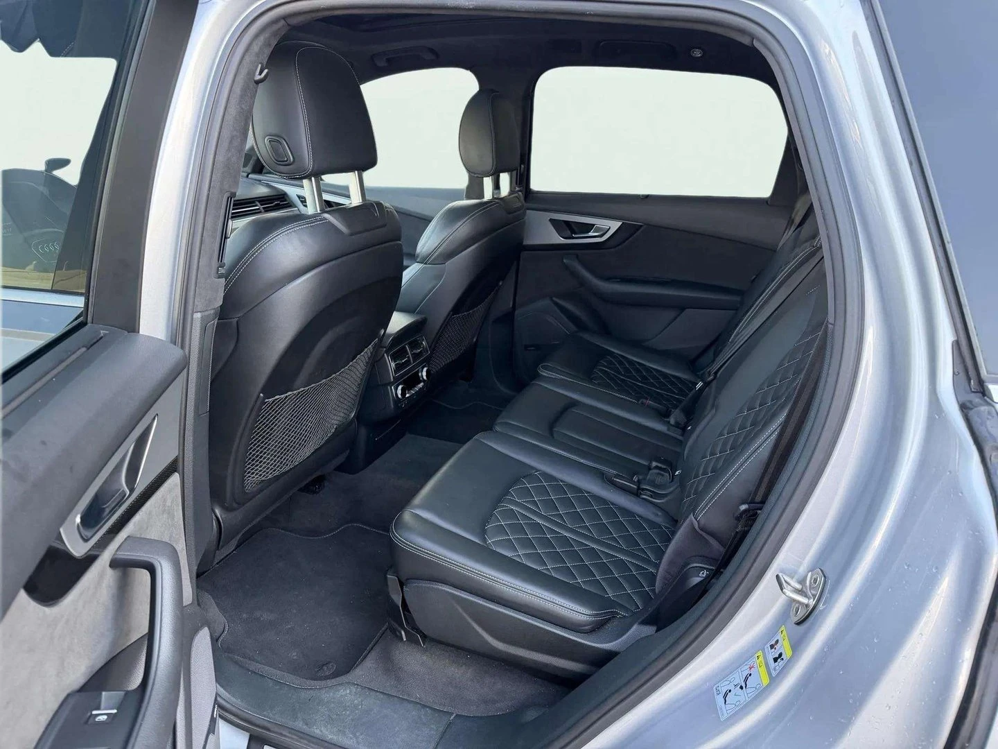 Audi SQ7, снимка 8 - Автомобили и джипове - 55203152