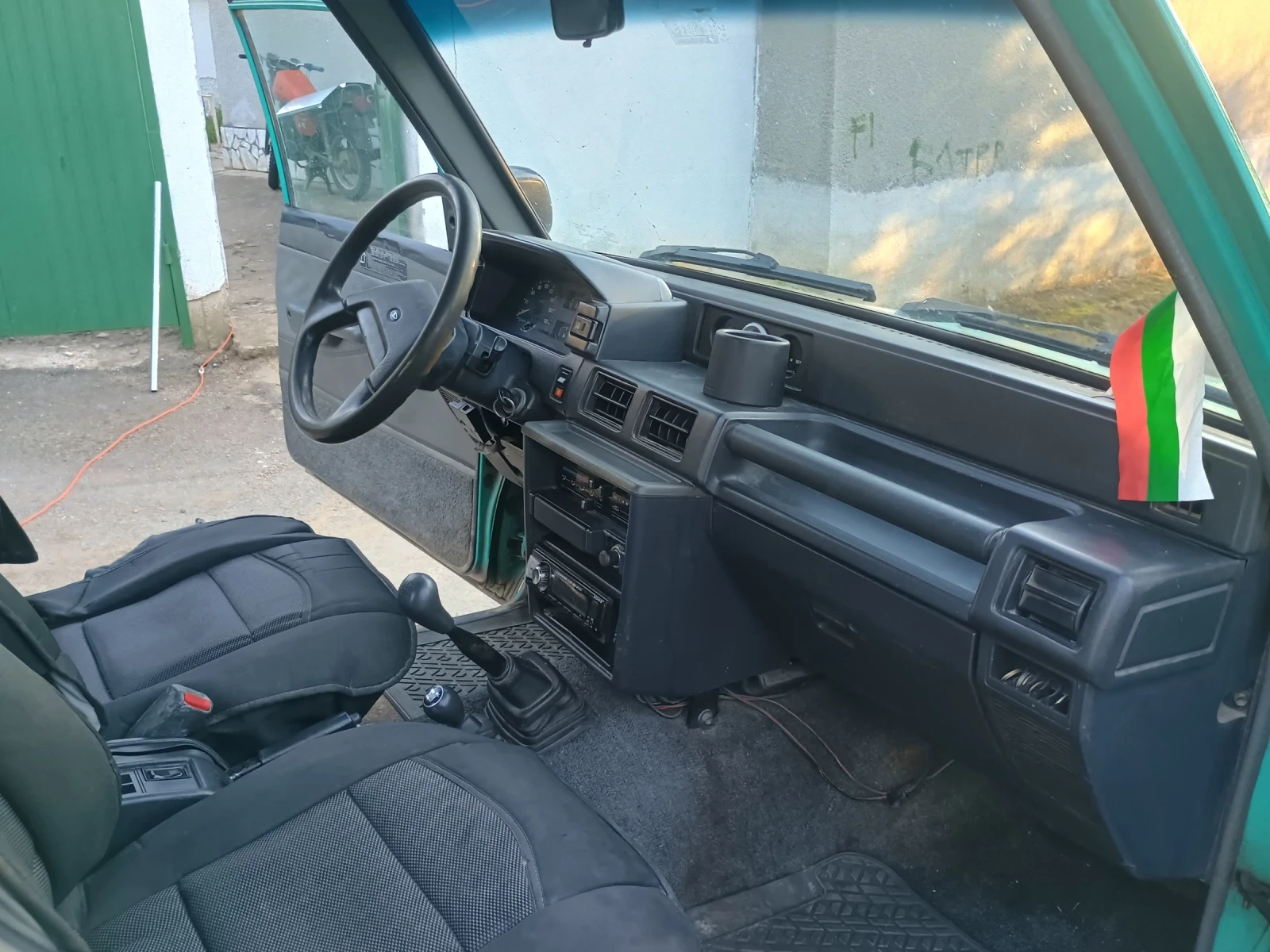 Daihatsu Feroza, снимка 10 - Автомобили и джипове - 54543484