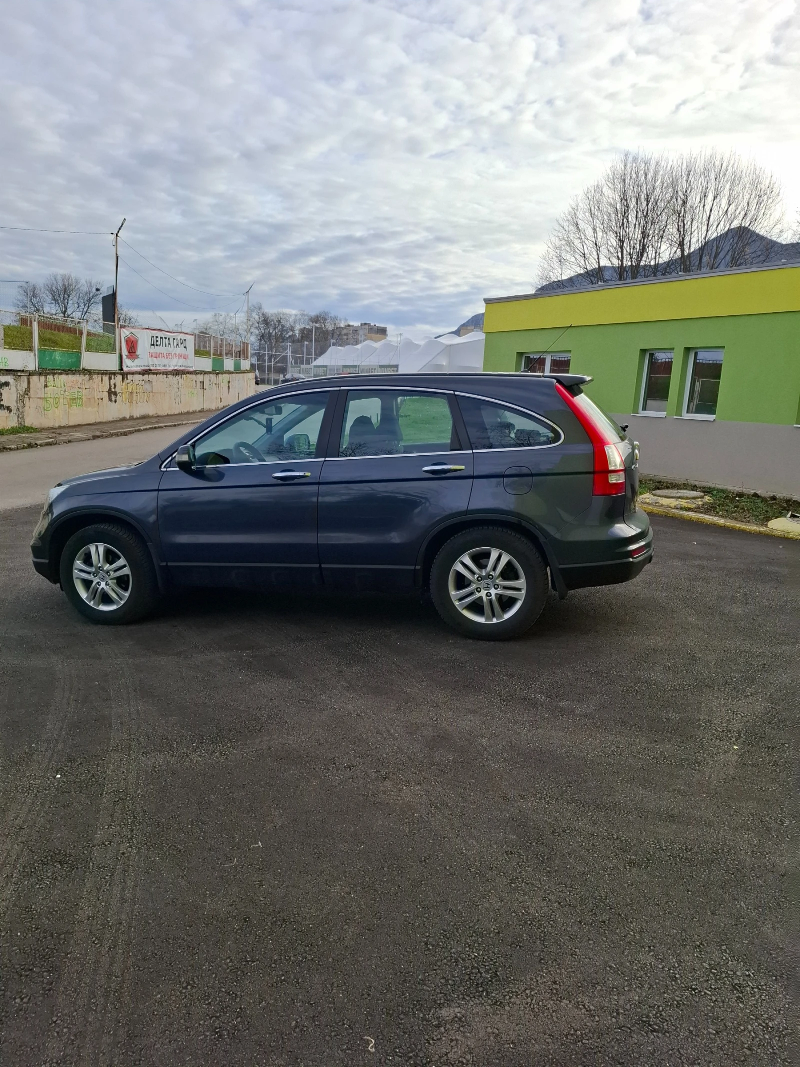Honda Cr-v 2.2 i-DTEC/ Автоматик, снимка 2 - Автомобили и джипове - 54643231