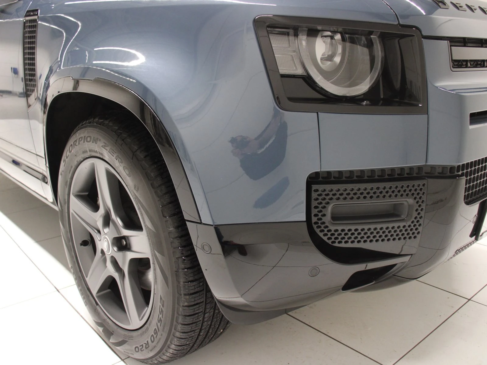 Land Rover Defender 110 D300 X-Dynamic SE, снимка 12 - Автомобили и джипове - 55938742