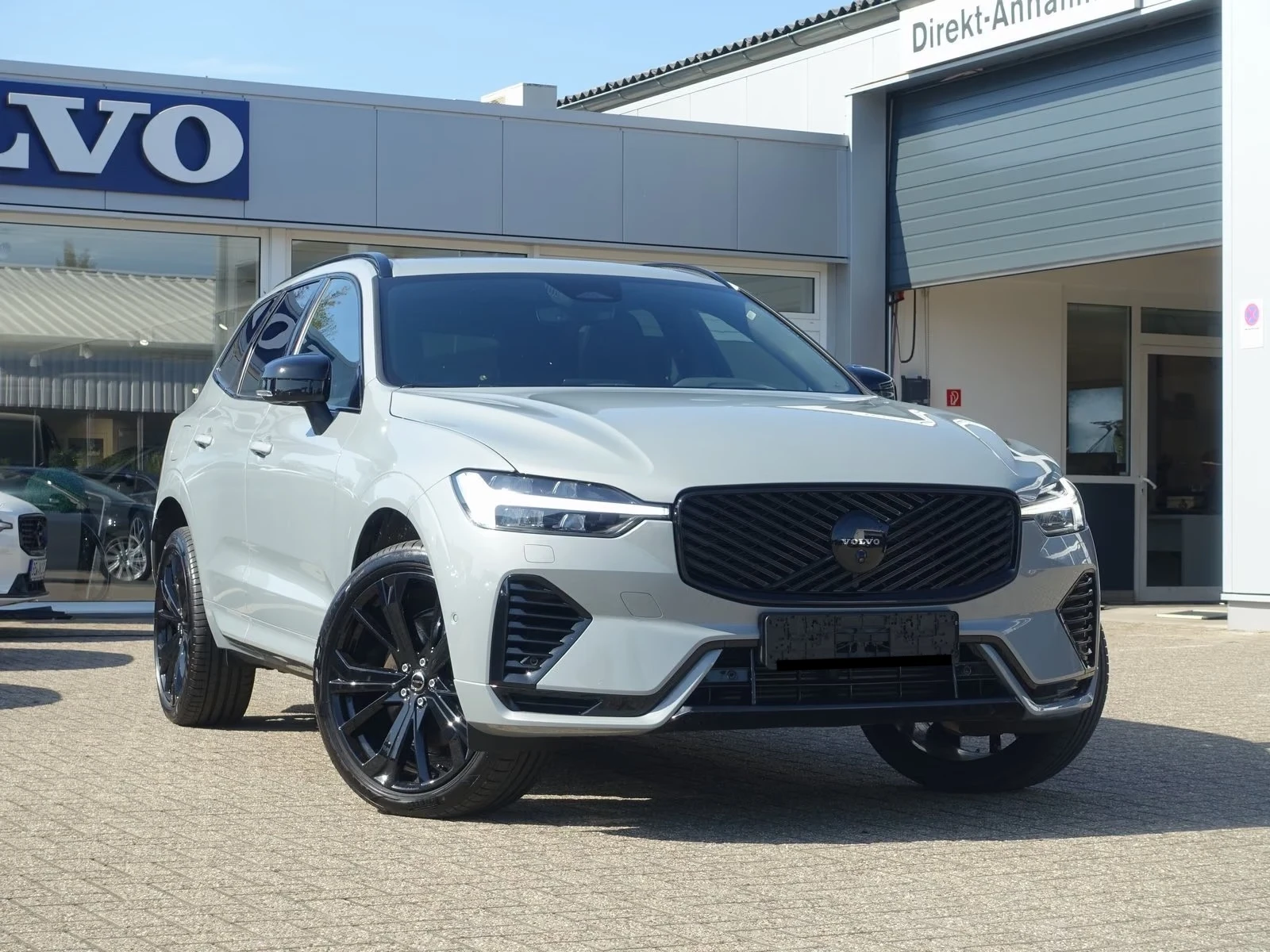 Volvo XC60 NEW 2026 T8 AWD Black Edition Ultra Four-C, снимка 3 - Автомобили и джипове - 56212123