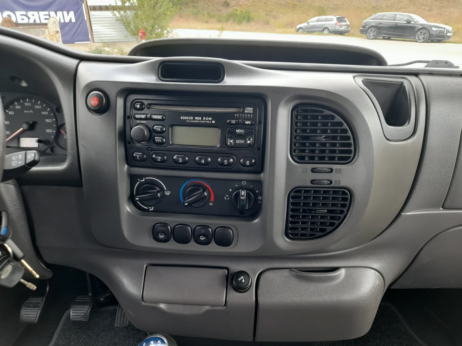 Ford Transit, снимка 8 - Бусове и автобуси - 56083611