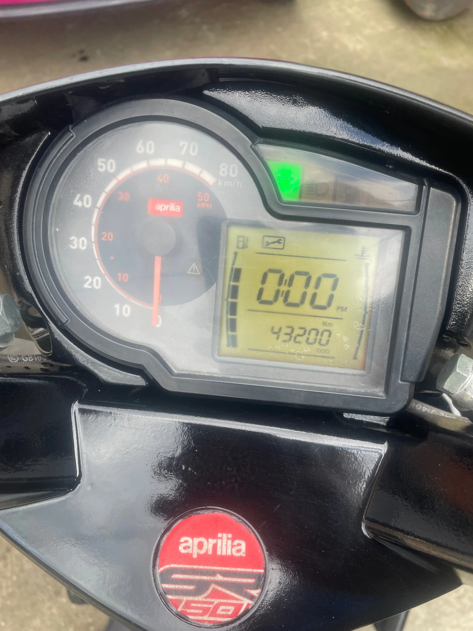 Aprilia Sr Factory 2012 - изображение 6