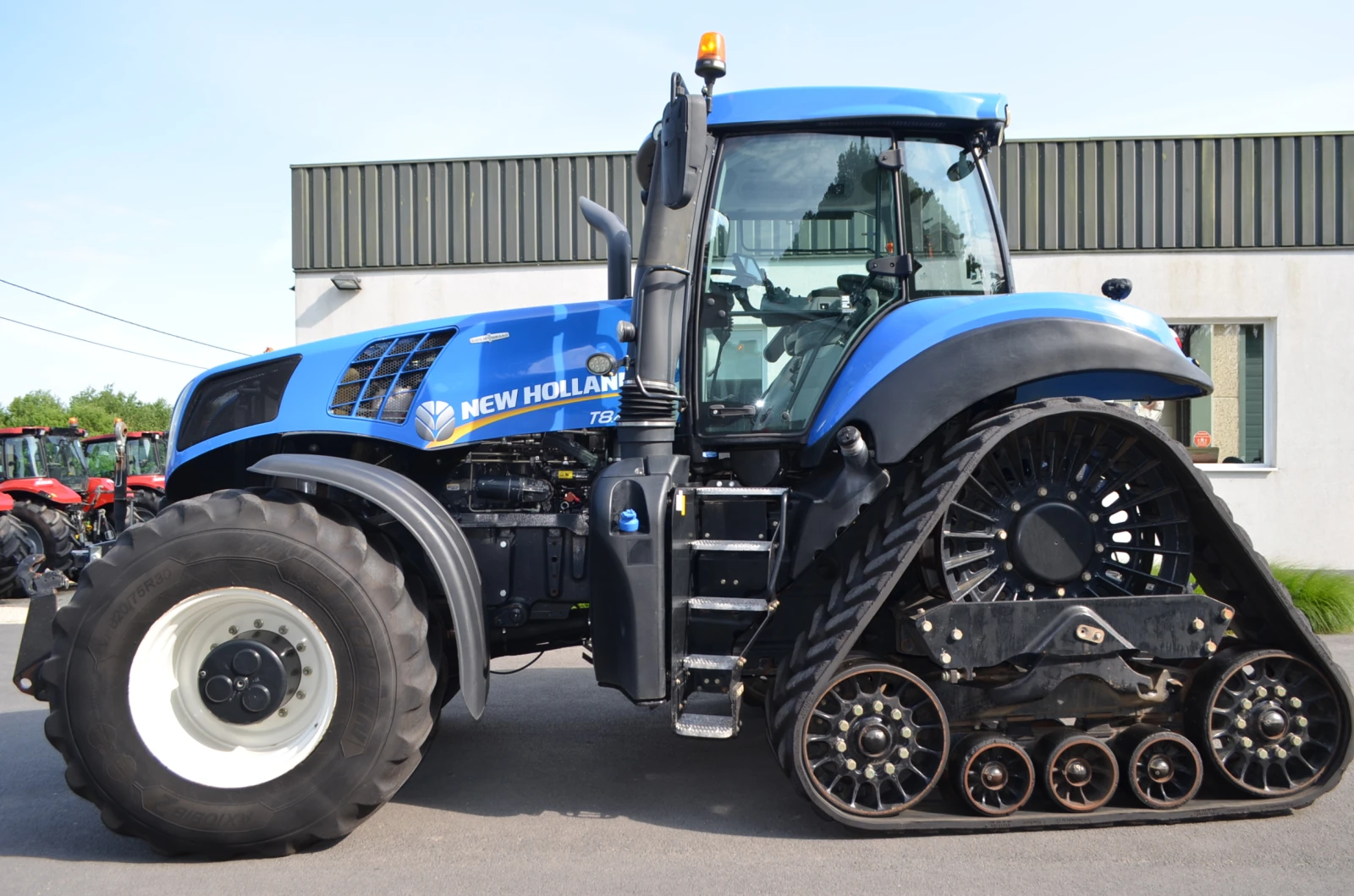 Трактор New Holland T8.435 Autocommand , снимка 2 - Селскостопанска техника - 56017817