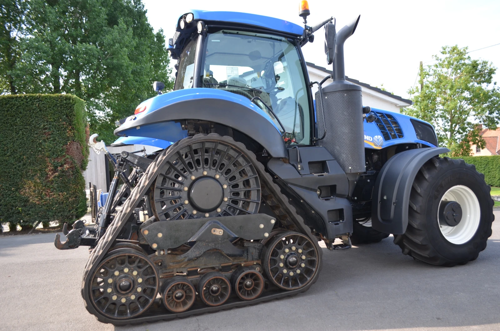 Трактор New Holland T8.435 Autocommand , снимка 5 - Селскостопанска техника - 56017817